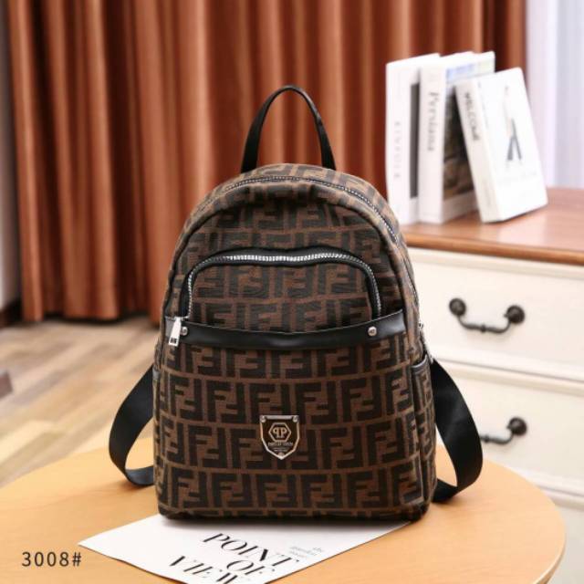 TAS RANSEL FENDI