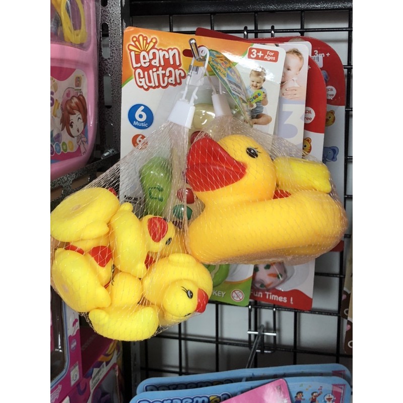 MAINAN KARET BUNYI BAYI