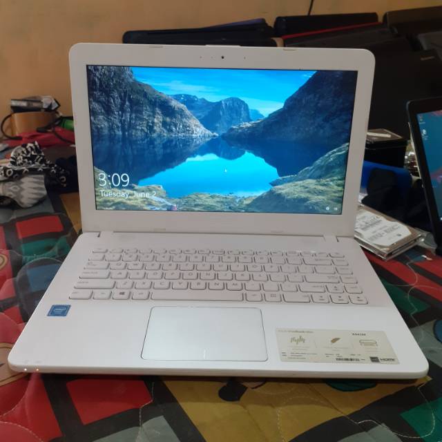 Asus X441MA Celeron N4000 Ram4GB HDD1TB 14" Second