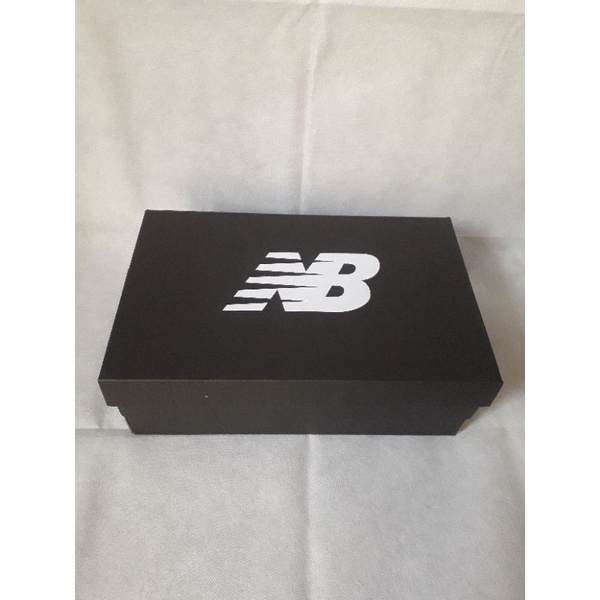 Dus / Kardus / Box / Inner Box / Tempat Sepatu NB New Balance Black  DUPLEX GLOSSY