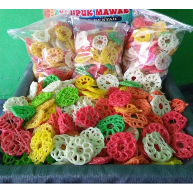 

kerupuk mentah/kerupuk mawar/kerupuk seblak mentah/krupuk bawang/kerupuk kriting mawar