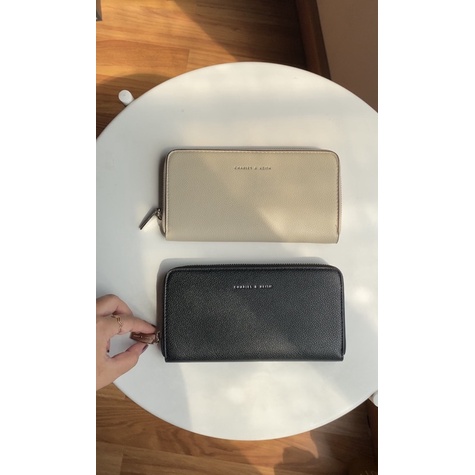 c long arround wallet