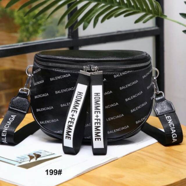 BALENCIAGA Bum Bag
BALENCIAGA  Crosbody Silver HDW