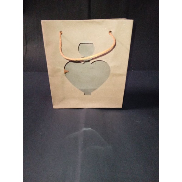 

Paperbag soevenir15*5*17cm (ecer)