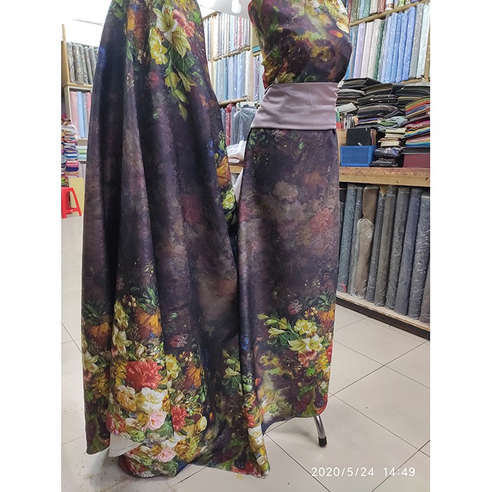 Kain Jacquard Floral Mawar Coklat