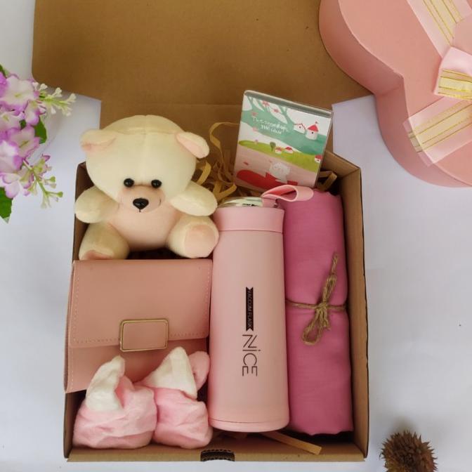 

HAMPERS KADO ULANG TAHUN CEWEK ANNIVERSARY/NIKAHAN/HADIAH/GIFT