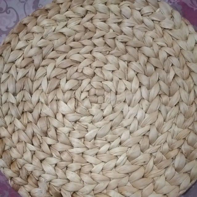 Bondan Placemat. Tatakan Piring Enceng Gondok