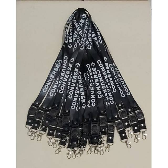 

GANTUNGAN CONVERSE / TALI GANTUNGAN LANYARD CONVERSE / LANYARD CONVERSE MURAH