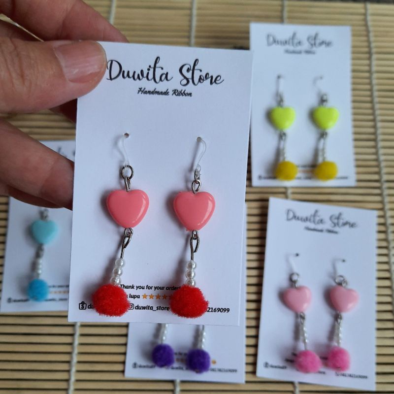 HANDMADE ANTING ANAK/DEWASA KAITAN PLASTIK MOTIF POM POM