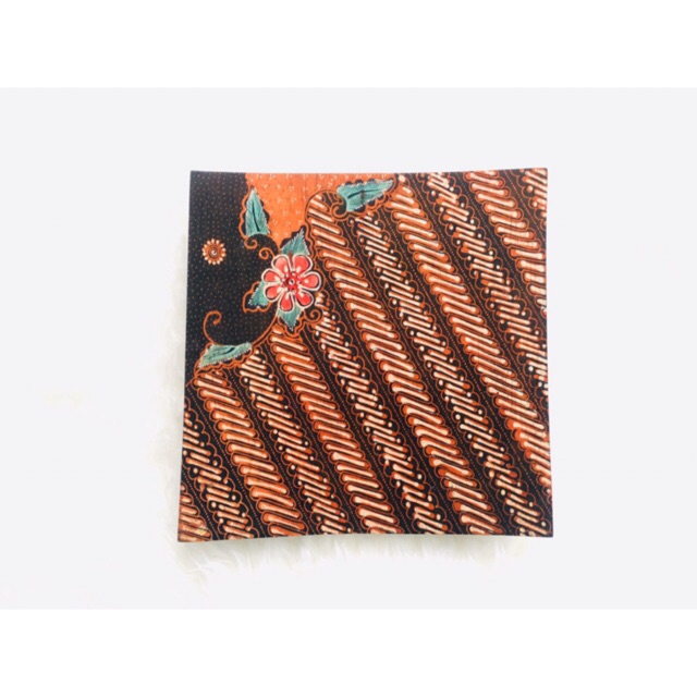 Piring sushi bentuk persegi kayu batik