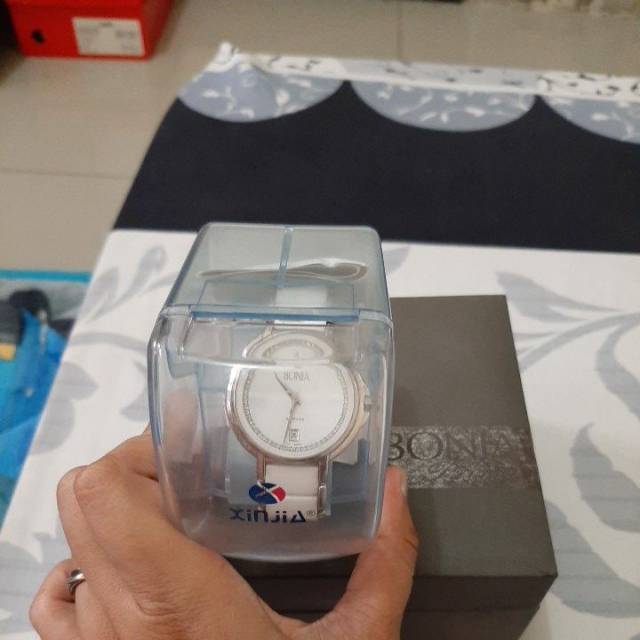 Jam tangan bermerek bonia ori 100%