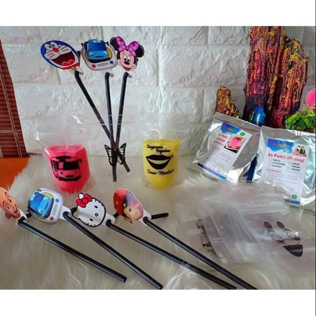 Paket hemat puding sedot karakter lucu