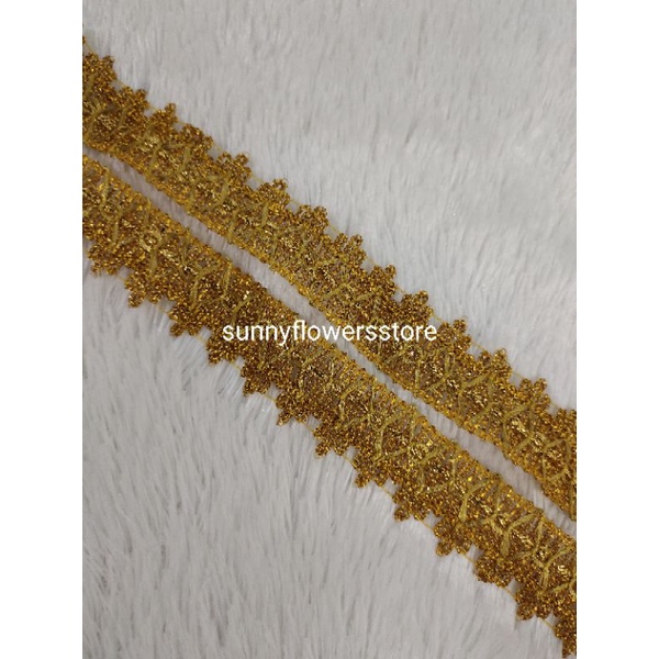 renda mahkota gold lebar 2,5 cm isi 17 yard