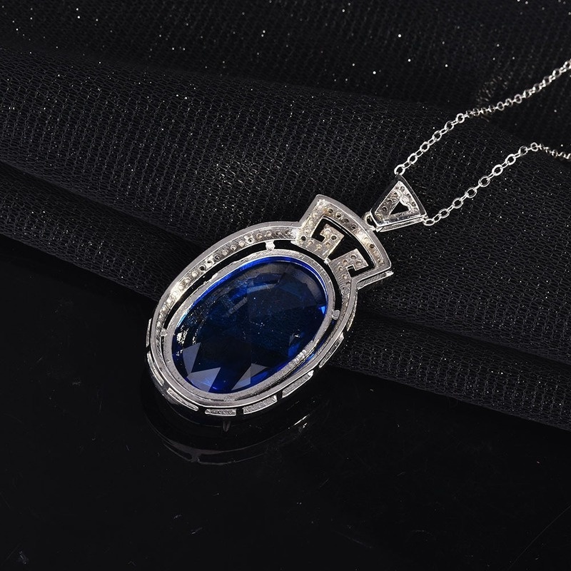 Kalung Rantai Dengan Liontin Sapphire Untuk Wanita