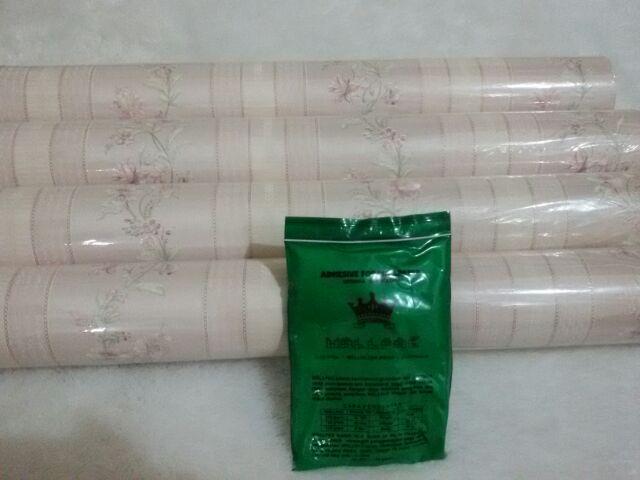 Wallpaper Dinding Murah Garis Bunga Pink Daun Hijau Fresh