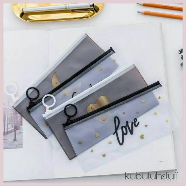 

PENCIL CASE FAV NIGHT