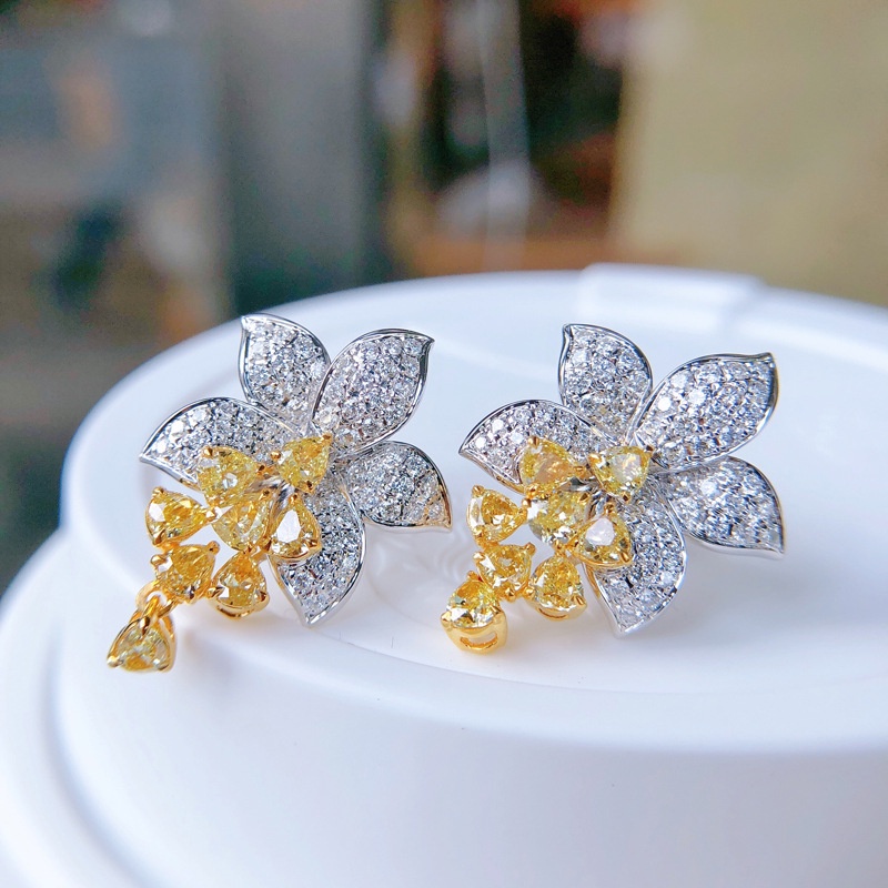 Fashion Luxury Inlaid Yellow Diamond Flower Stud Earrings