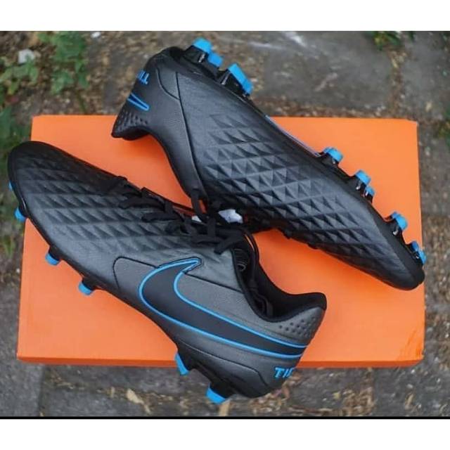 Sepatu Bola Nike Tiempo Legend 8 Academy