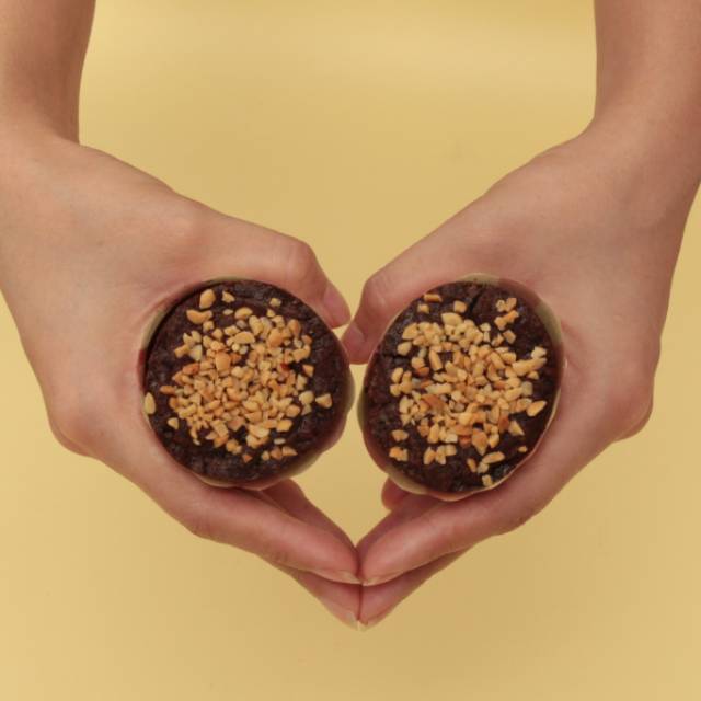 

Muffin peanut kacang isian kacang 1 box 4 muffin