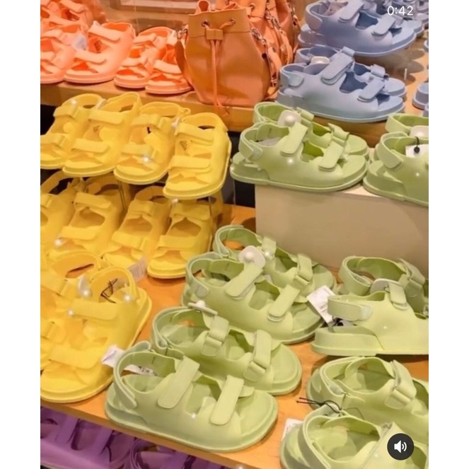 Sandal  Rubi original