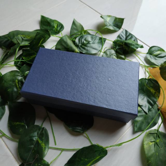 

BOX custom ukuran sedang (volume 1kg)