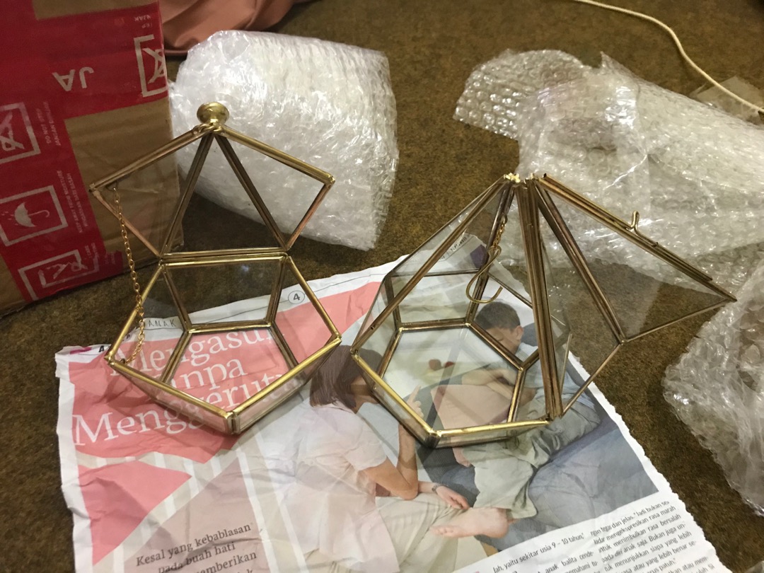 Mini Ring Box Segi Lima.