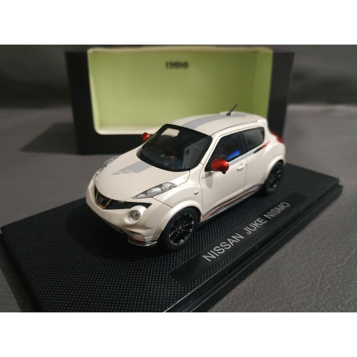 EBBRO 1:43 Nissan Juke Nismo White