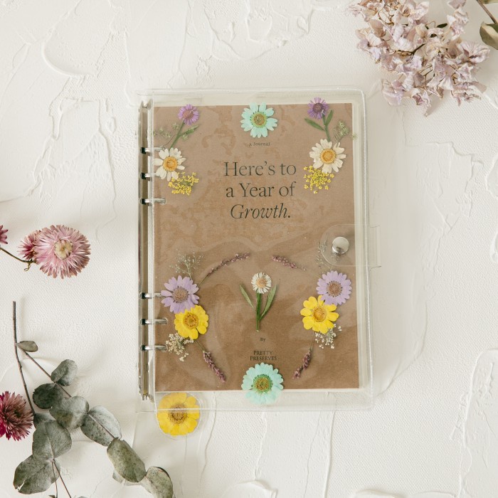

[RESTOCK] DREAMY DAISY UNDATED BLOOM JOURNAL- A5 BINDER