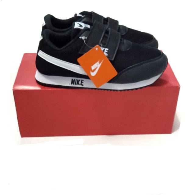 Sepatu Anak Sekolah TK SD Nike Perekat