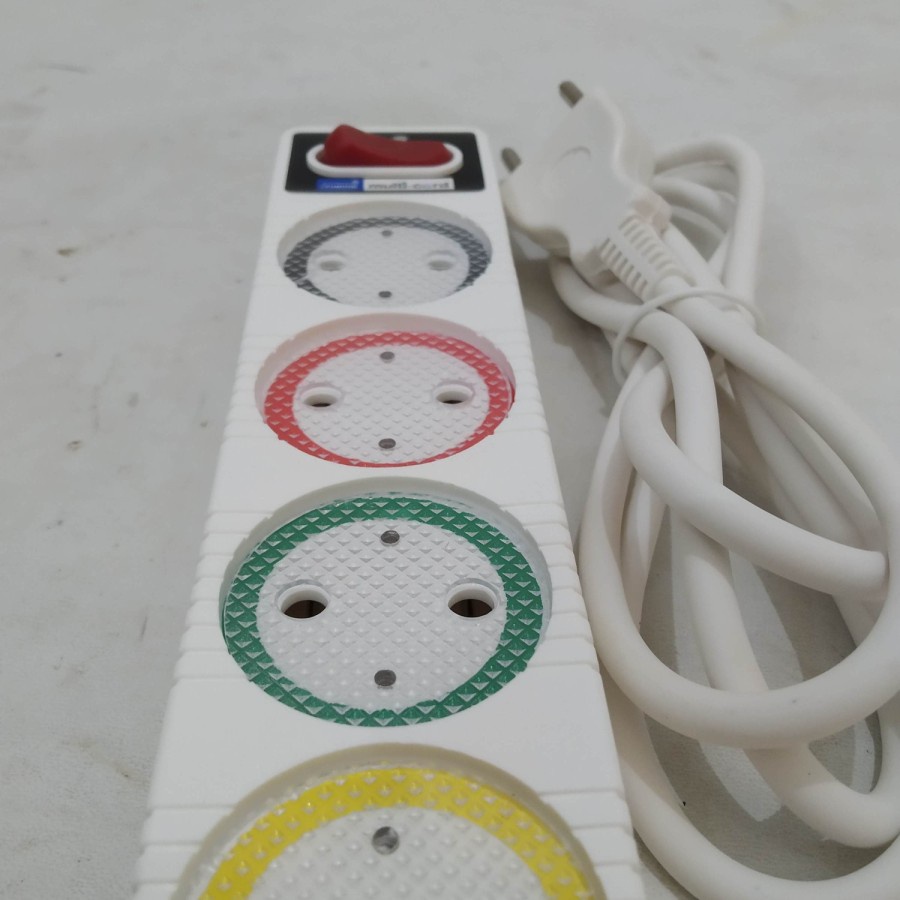 Multy Socket, Stop Kontak Jadi 4 Lubang Warna Warni Yunior Loyal
