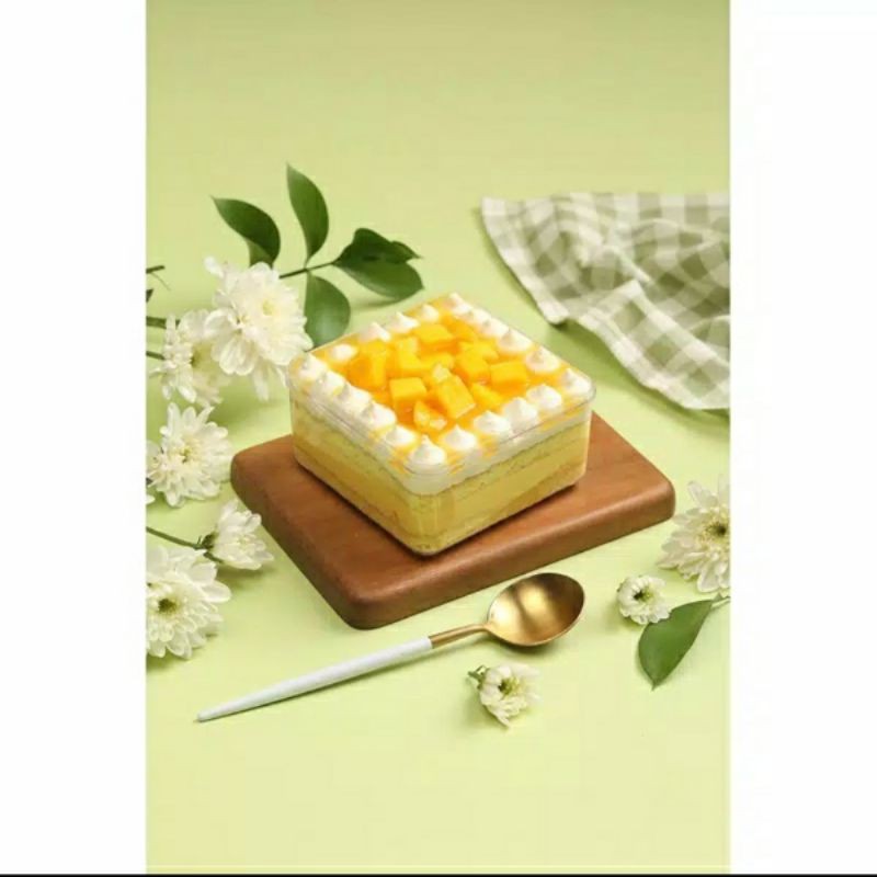 

Sweet Life Dessert Box / Petite Mango Passion