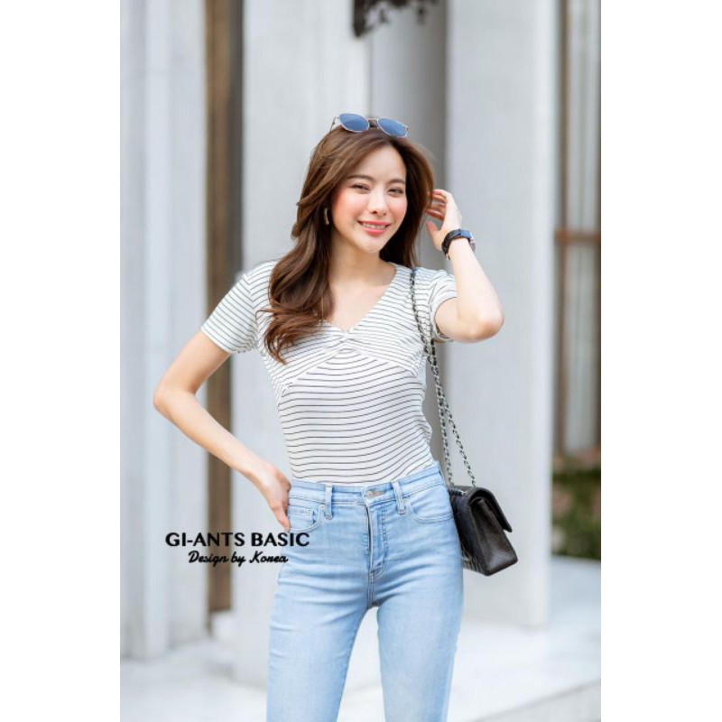 Kaos Giants Basic Model V Neck Salur/T Shirt Import Bangkok/Atasan Bangkok (BJGB189)