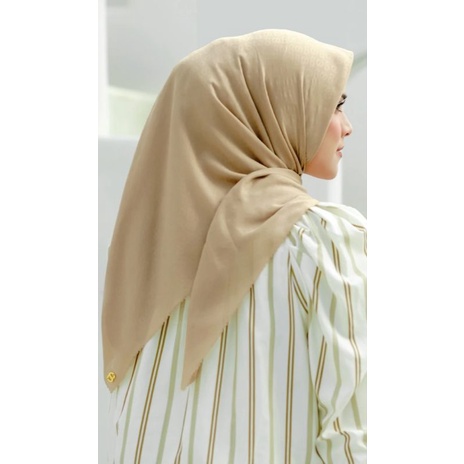 Buttonscarves tapis embossed Wheat