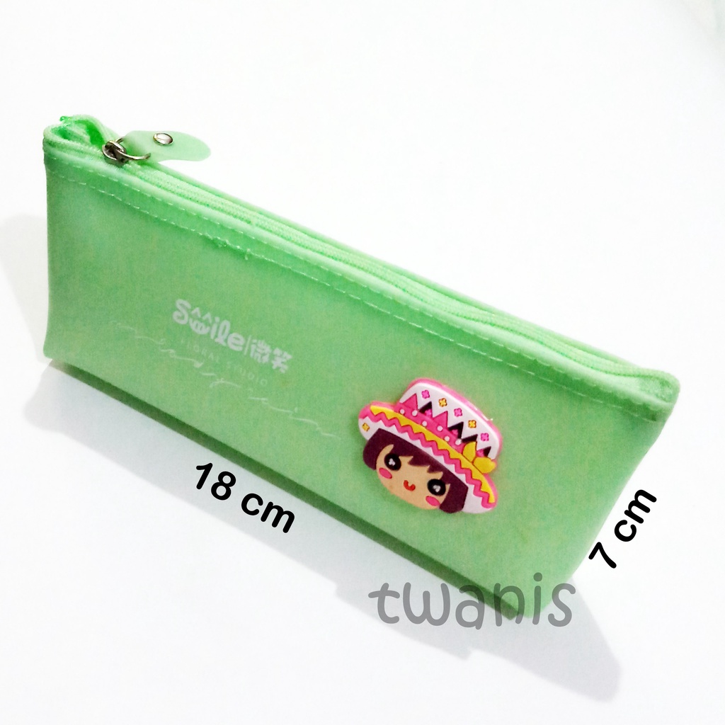 

TEMPAT PENSIL DOMPET PENSIL SMILE WARNA HIJAU