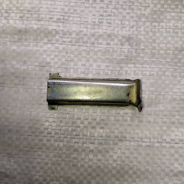 Plat Penahan Kabel Spul Tiger Revo Tiger 2000 Megapro GL original
