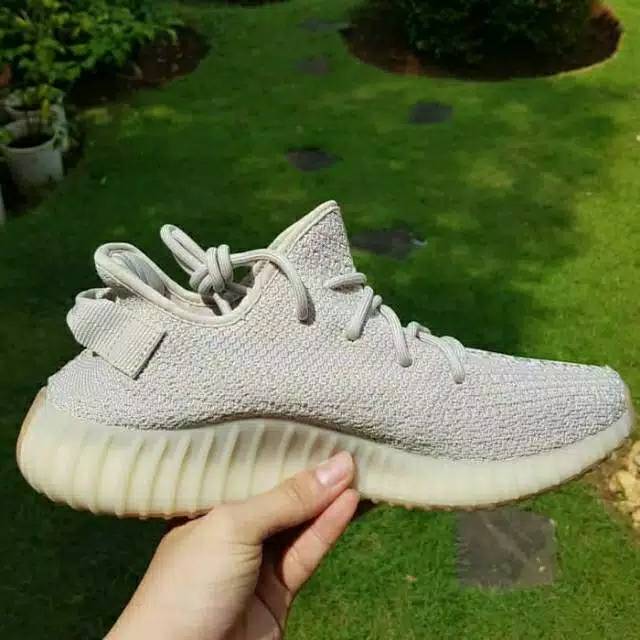 SEPATU ADIDAS YEEZY BOOST 350 V2 SESAME UA QUALITY