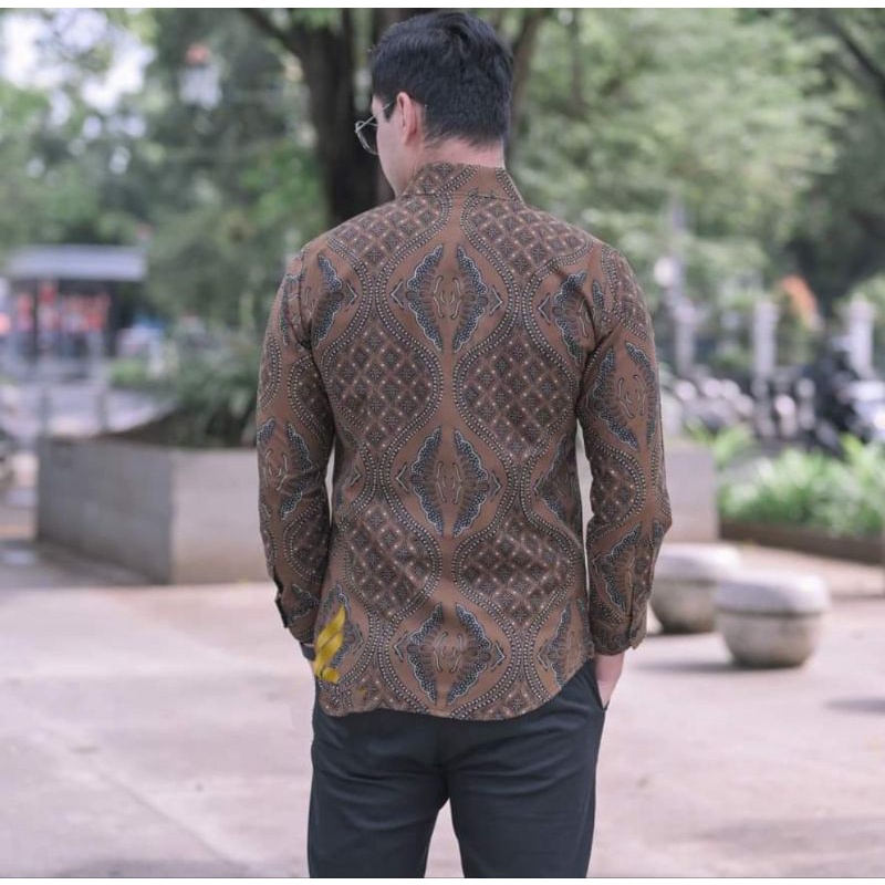 LESMONO KEMEJA BATIK PRIA LENGAN PANJANG SLIMFTI