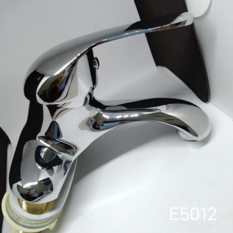 KRAN WASTAFEL AIR  PANAS DINGIN, BAHAN KUNINGAN