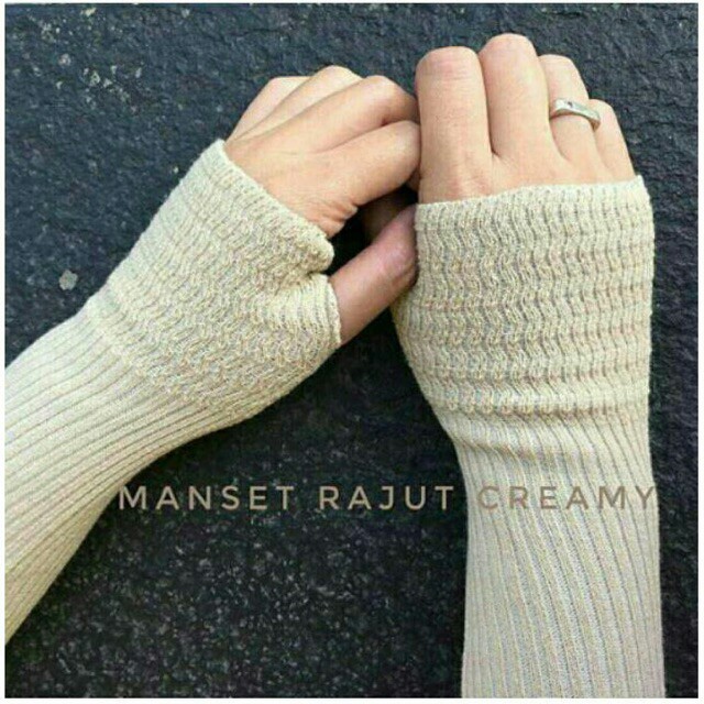 Handsock rajut jempol / manset rajut