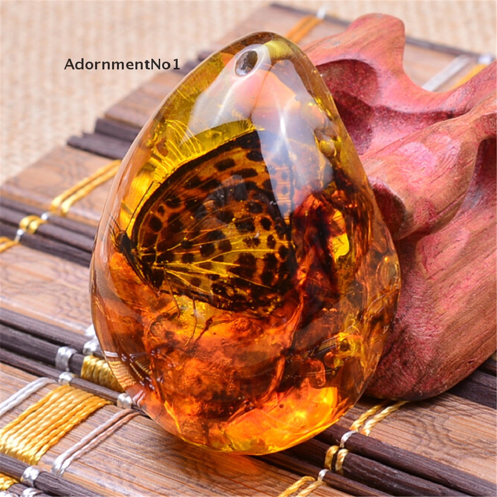 (AdornmentNo1) Kalung Rantai Dengan Liontin Kupu-Kupu Bahan Resin Amber Untuk Wanita