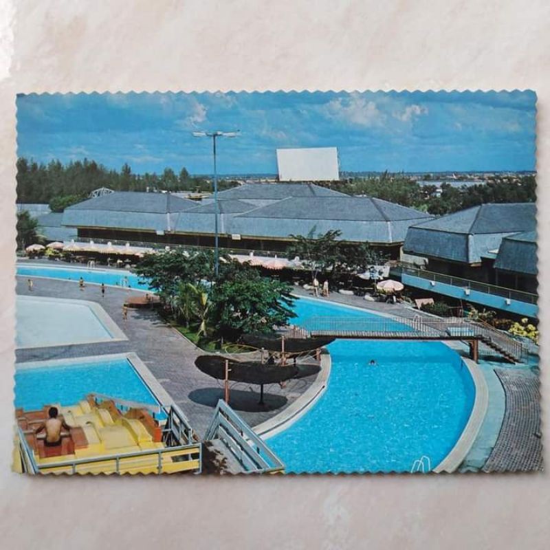 

Kartu Pos Kuno Jadul Foto 4ncol Swimming Centre Dreamland Jkt tahun 1980-an