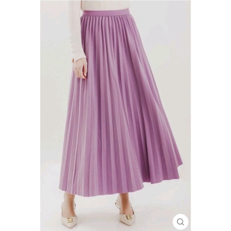 Preloved Dear Pleats Skirt Benang Jarum Purple Size XL