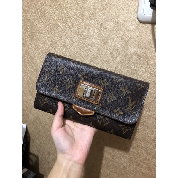 Preloved LV Louis Vuitton Clutch Dompet Wanita Cewek Panjang Lipat Card Tas Coksu Logo COD Kulit