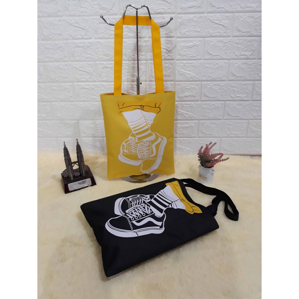 YA 492 - TOTEBAG SERI SHOES / TAS TOTEBAG SEKOLAH / TOTEBAG TERLARIS