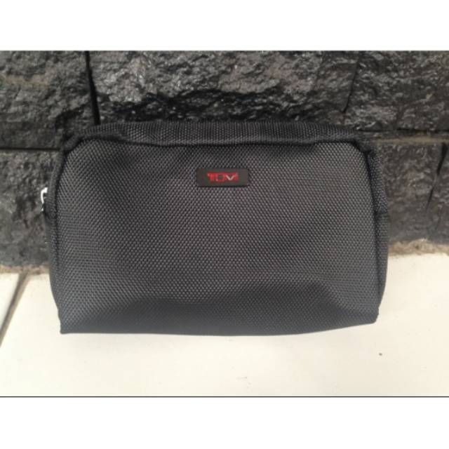 NEW TUMI TOILETRIES AMENITY KITS FOR DELTA BLACK BANDUNG BDG - HAND BAG POUCH TUMI