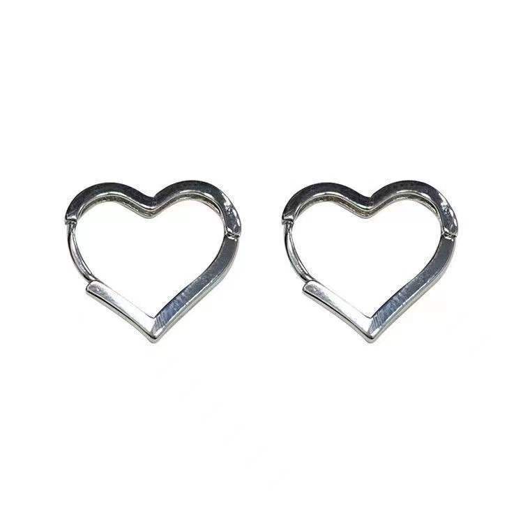 Anting Bentuk Hati Gaya Hip Hop