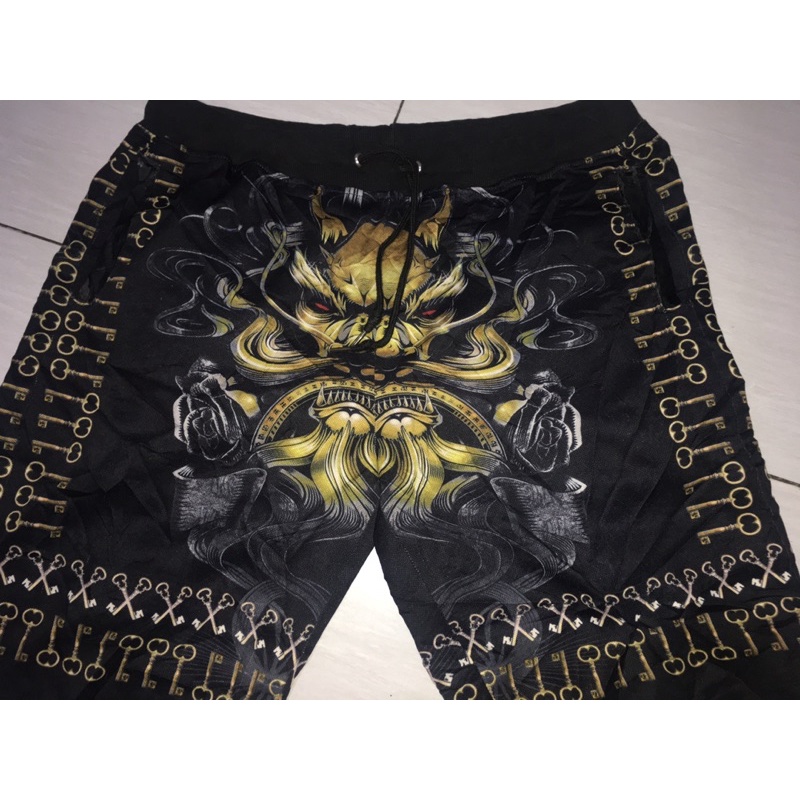 Celana pendek ori second