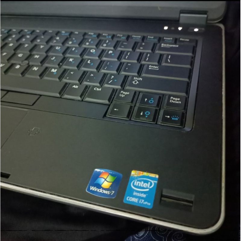 Laptop Dell Latitude Core i5 RAM 4GB HDD 320/500GB Mulus