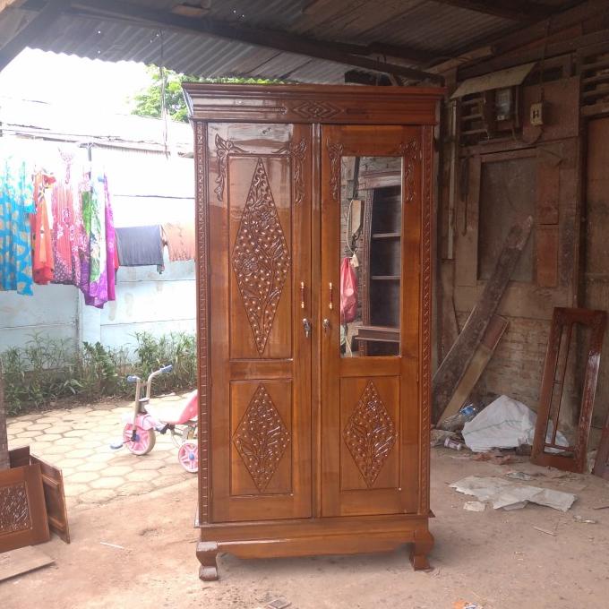 Lemari Kayu 2 Pintu Kaca/ Baju Pakaian/Kayu Jatimanium Tua Allonia21