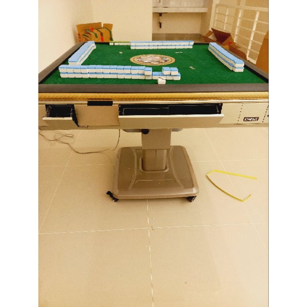 Automated Mahjong Table / Meja Mahyong Otomatis